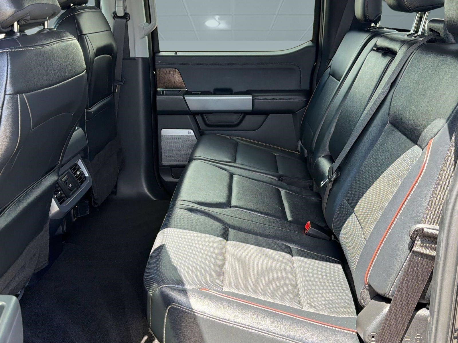 Certified 2024 Ford F250 Lariat w/ Lariat Ultimate Package AWD/4WD image 14