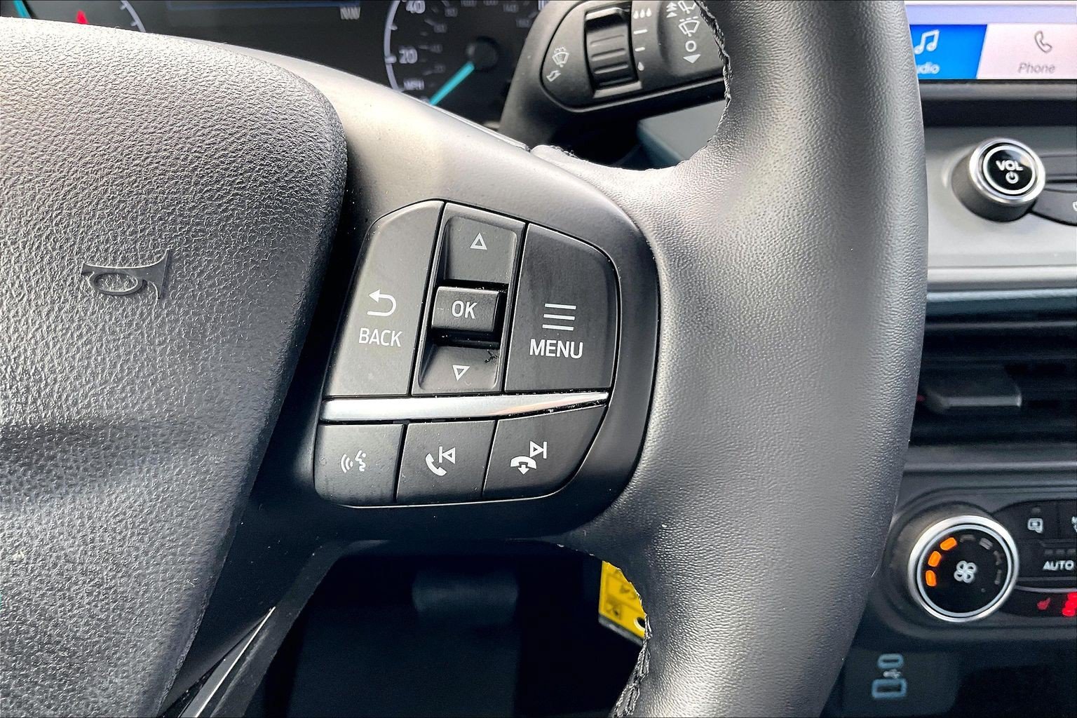 Certified 2024 Ford Maverick XLT w/ XLT Luxury Package FWD image 18