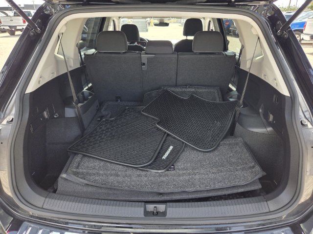 Used 2024 Volkswagen Tiguan S FWD image 16
