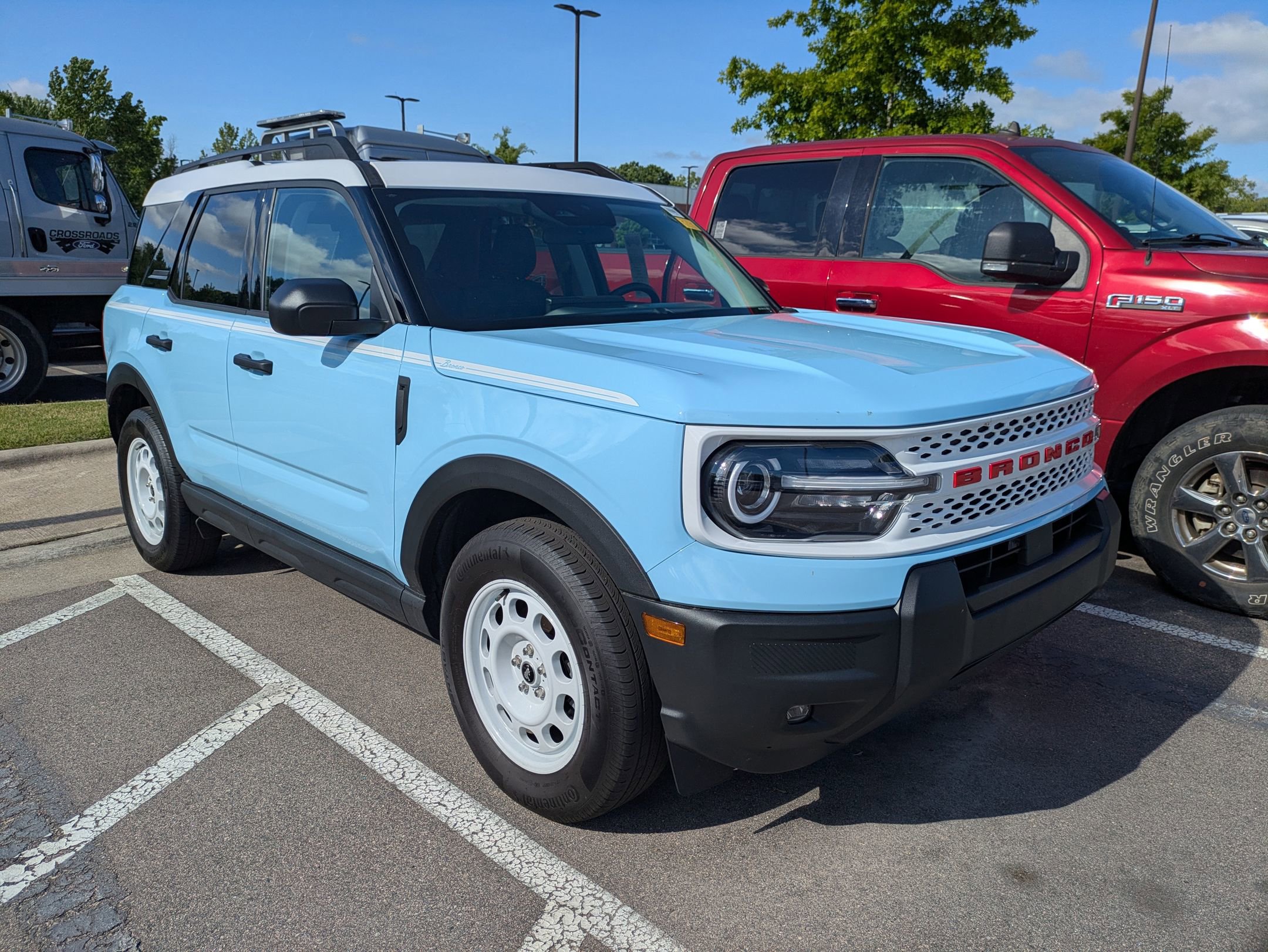 Certified 2025 Ford Bronco Sport Heritage w/ Convenience Package AWD/4WD image 1