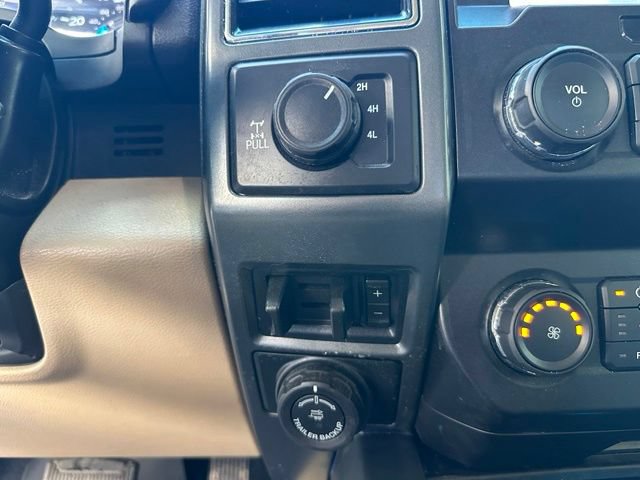 Certified 2021 Ford F250 XLT w/ XLT Premium Package AWD/4WD image 24