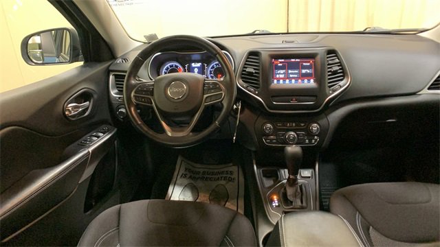 Used 2020 Jeep Cherokee Latitude w/ Cold Weather Group image 22