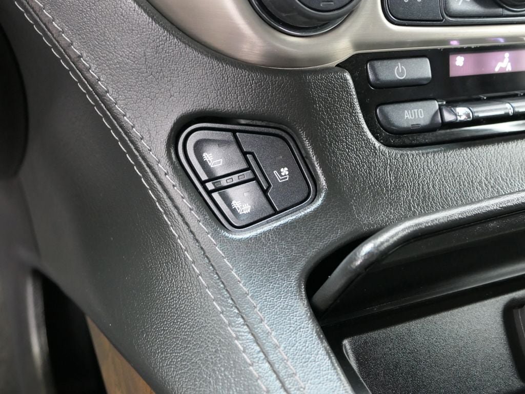 Used 2018 GMC Yukon Denali w/ Denali Ultimate Package AWD/4WD image 25