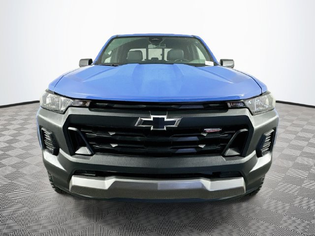 Used 2025 Chevrolet Colorado Trail Boss AWD/4WD image 5