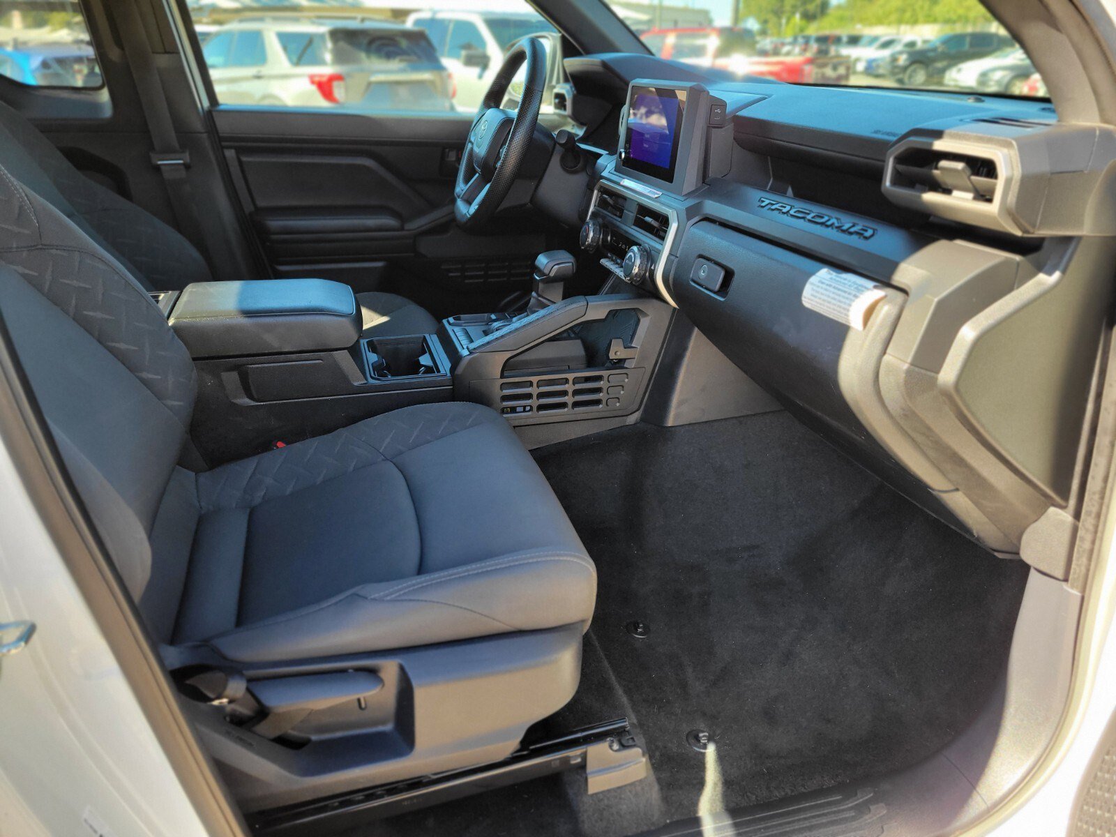 Used 2024 Toyota Tacoma SR image 12