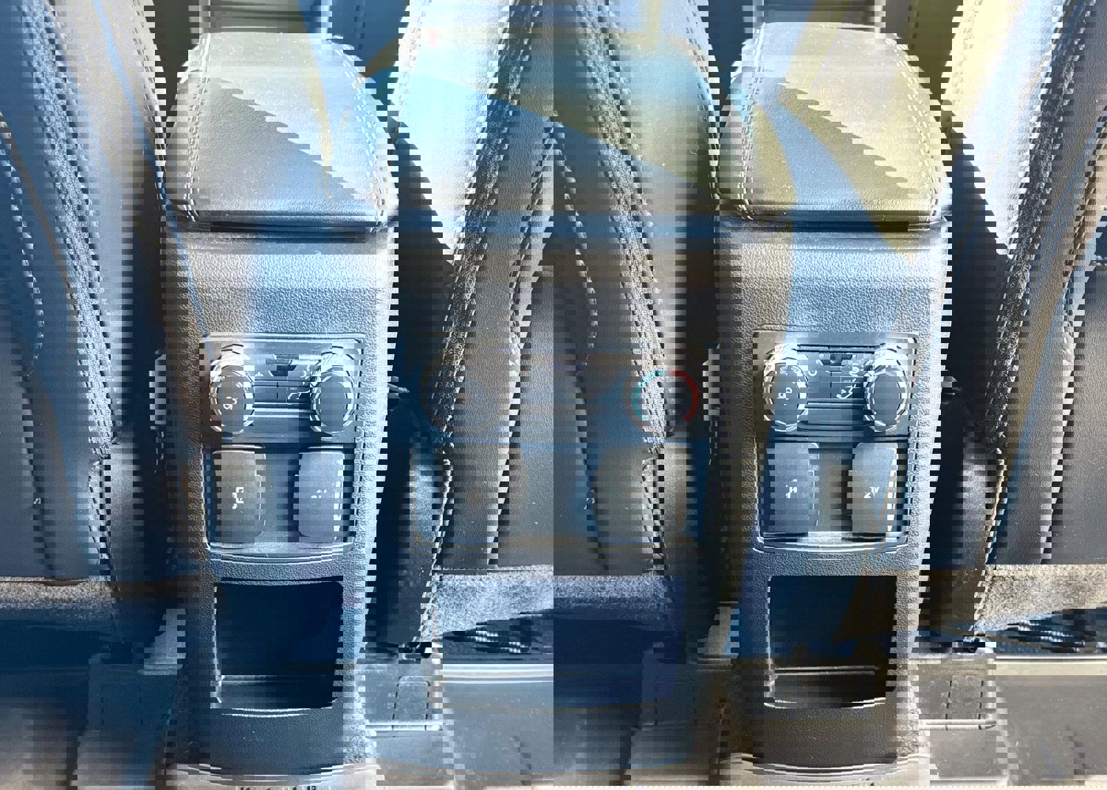 Certified 2021 Ford Explorer XLT w/ Equipment Group 202A image 29