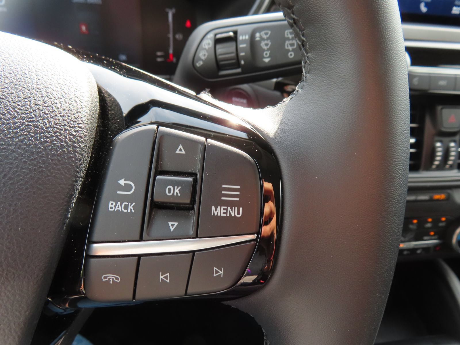 Certified 2024 Ford Escape Active AWD/4WD image 19