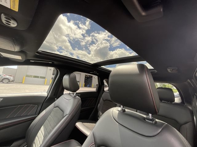 Certified 2022 Ford Edge ST-Line w/ Class II Trailer Tow Package AWD/4WD image 22