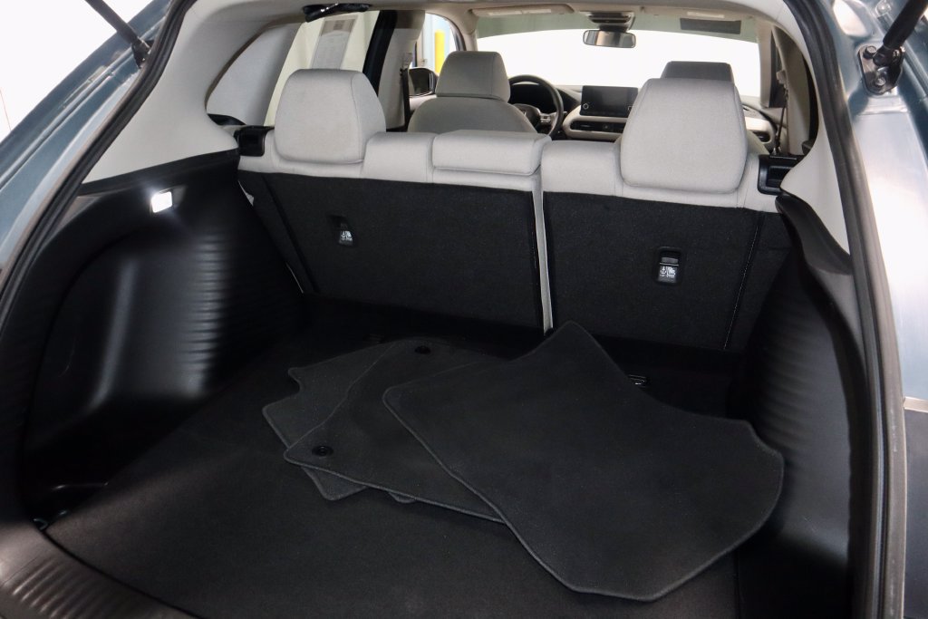Used 2024 Honda HR-V LX image 12