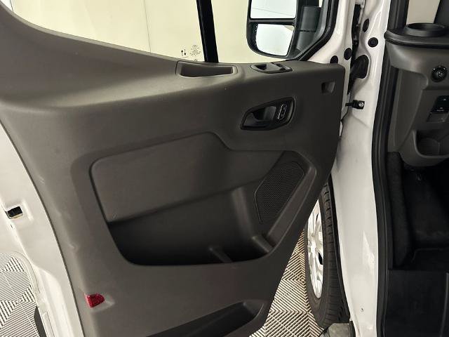 Certified 2025 Ford Transit 250 Low Roof w/ Exterior Upgrade Package RWD image 17