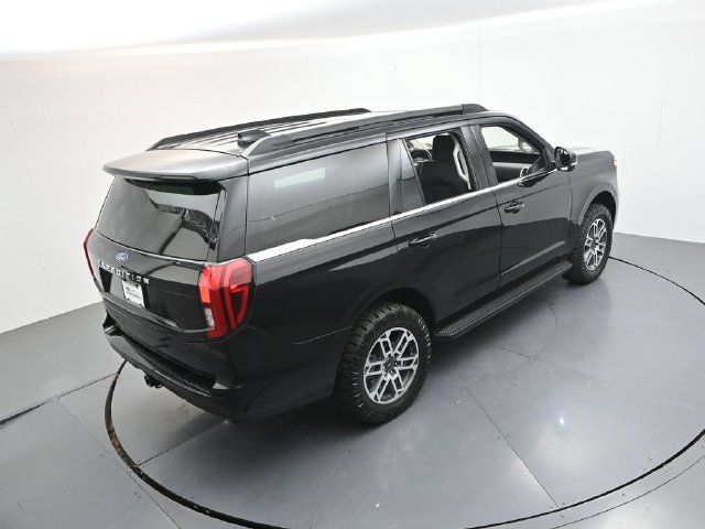 Certified 2025 Ford Expedition Active AWD/4WD image 44