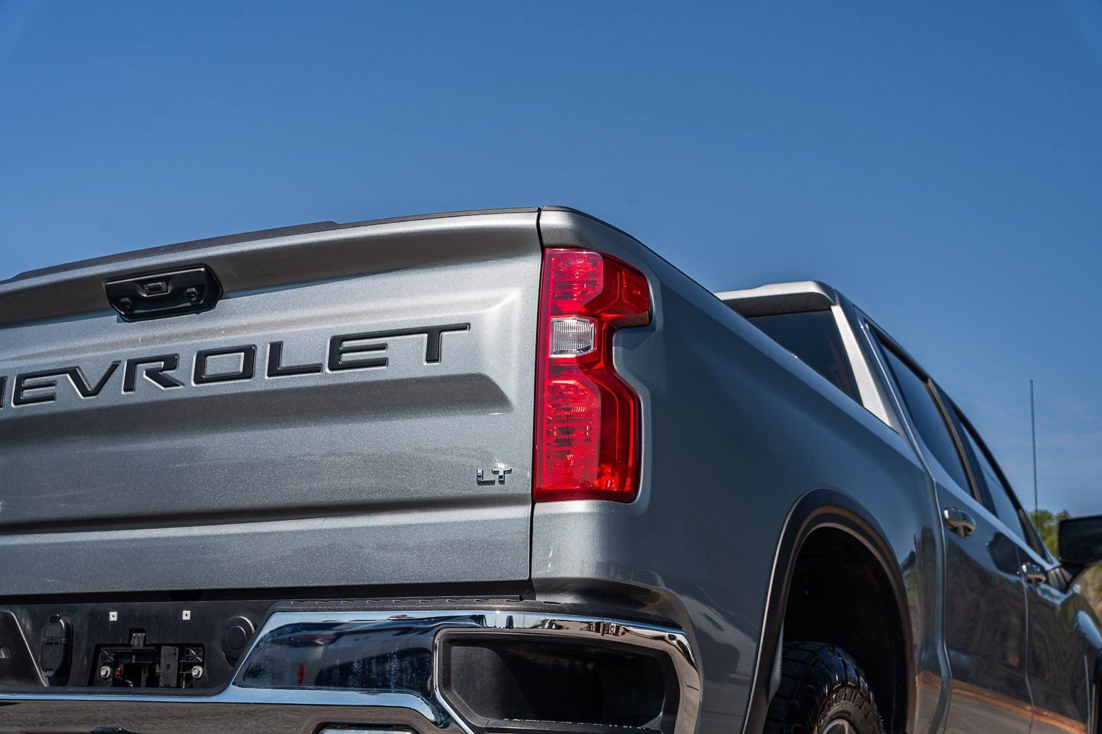 Used 2025 Chevrolet Silverado 1500 LT image 6