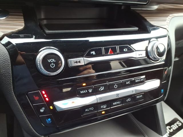 Certified 2022 Ford Explorer Limited w/ Equipment Group 301A image 28