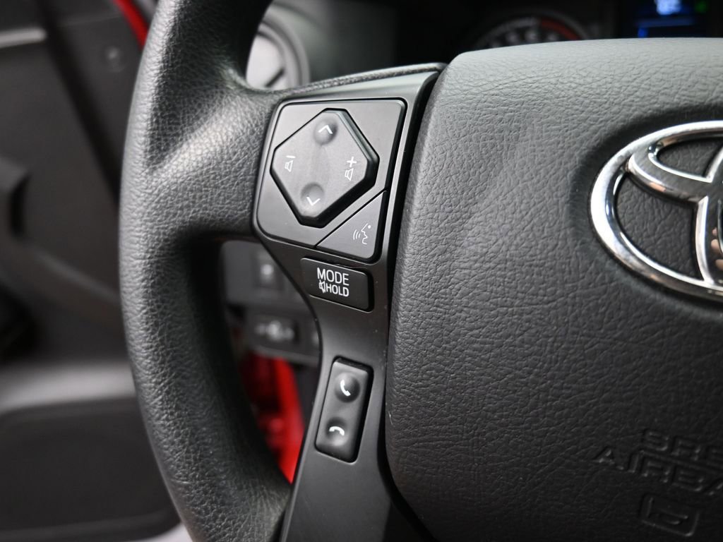 Used 2022 Toyota Tacoma SR image 6