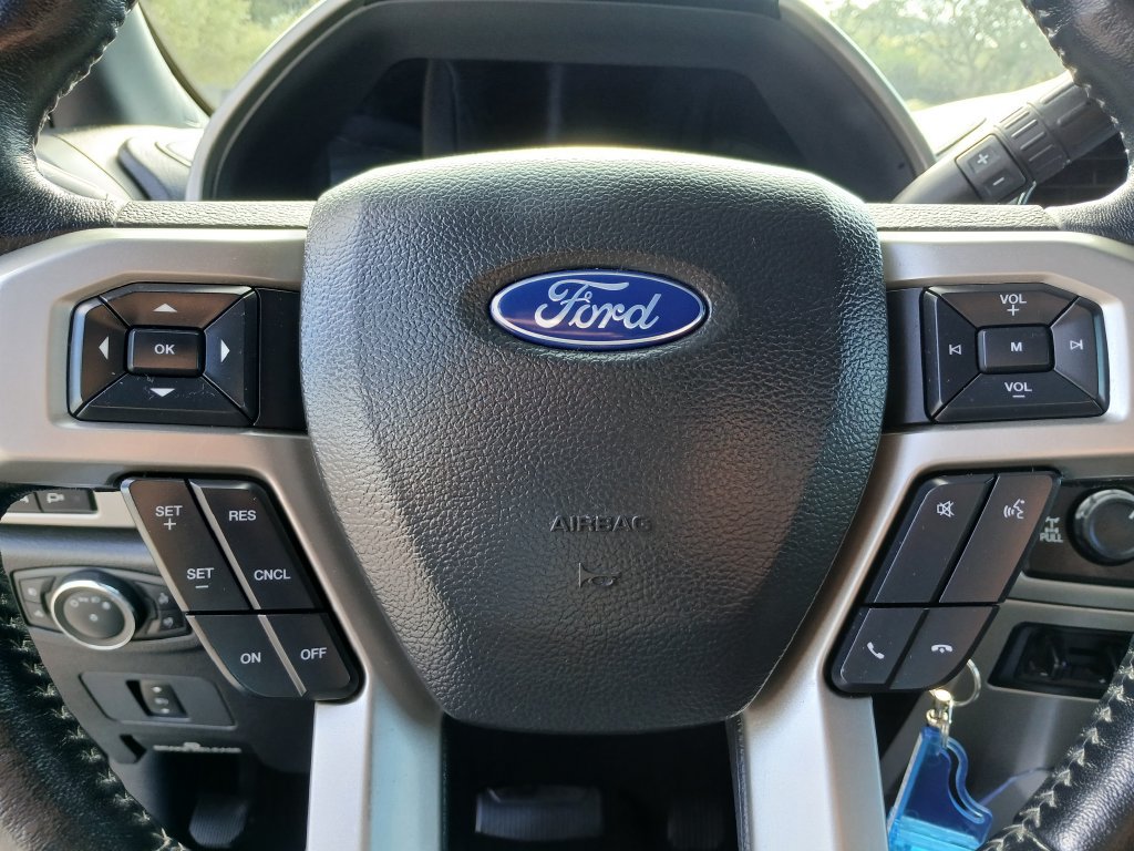 Certified 2022 Ford F250 Lariat w/ Lariat Value Package AWD/4WD image 24
