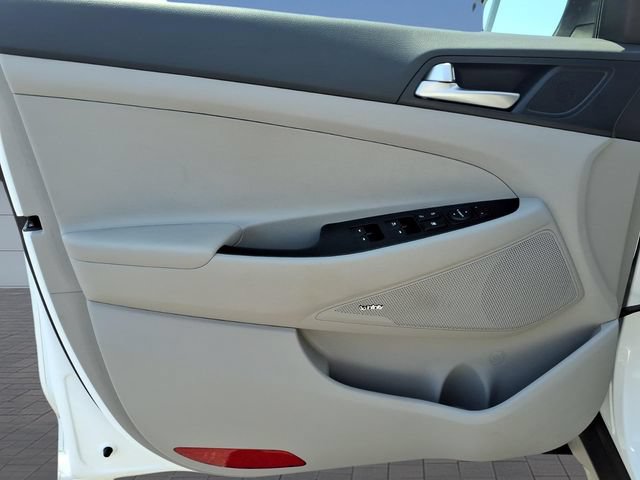 Used 2020 Hyundai Tucson Sport w/ Cargo Package AWD/4WD image 17