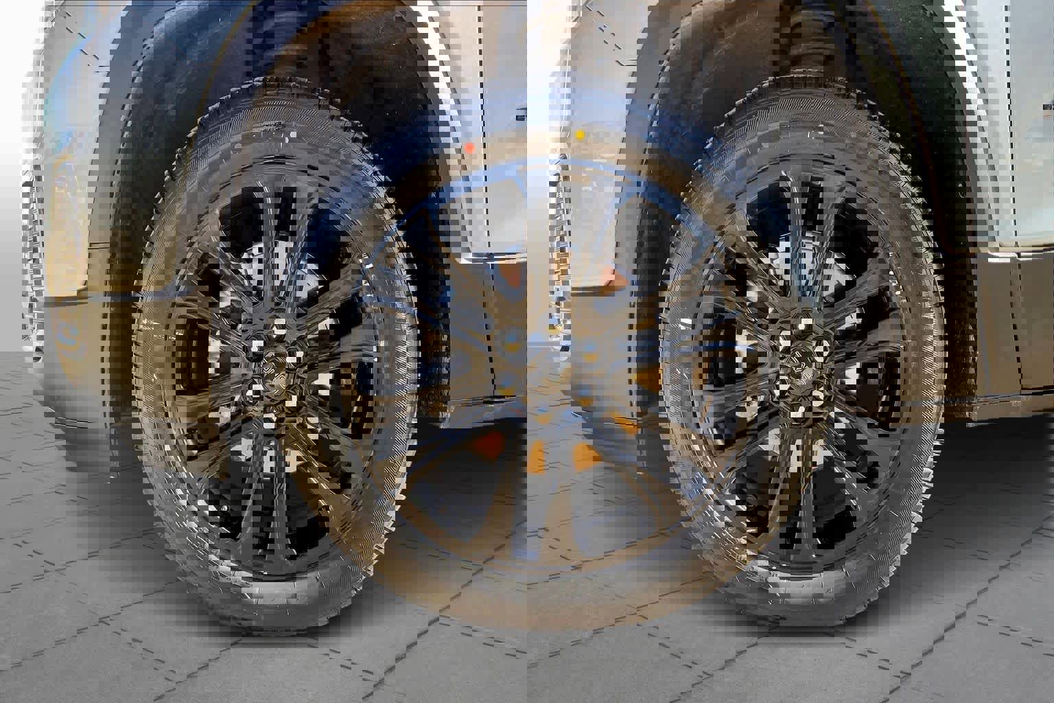 Used 2023 GMC Acadia SLE w/ Elevation Edition image 10