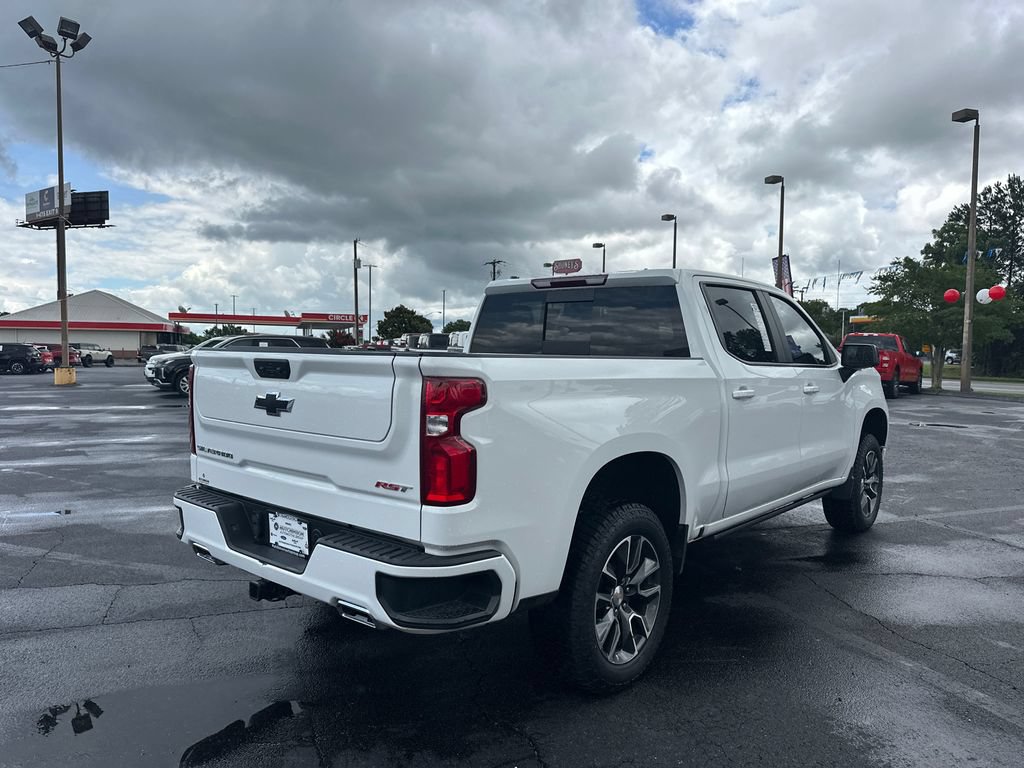 Used 2024 Chevrolet Silverado 1500 RST AWD/4WD image 7