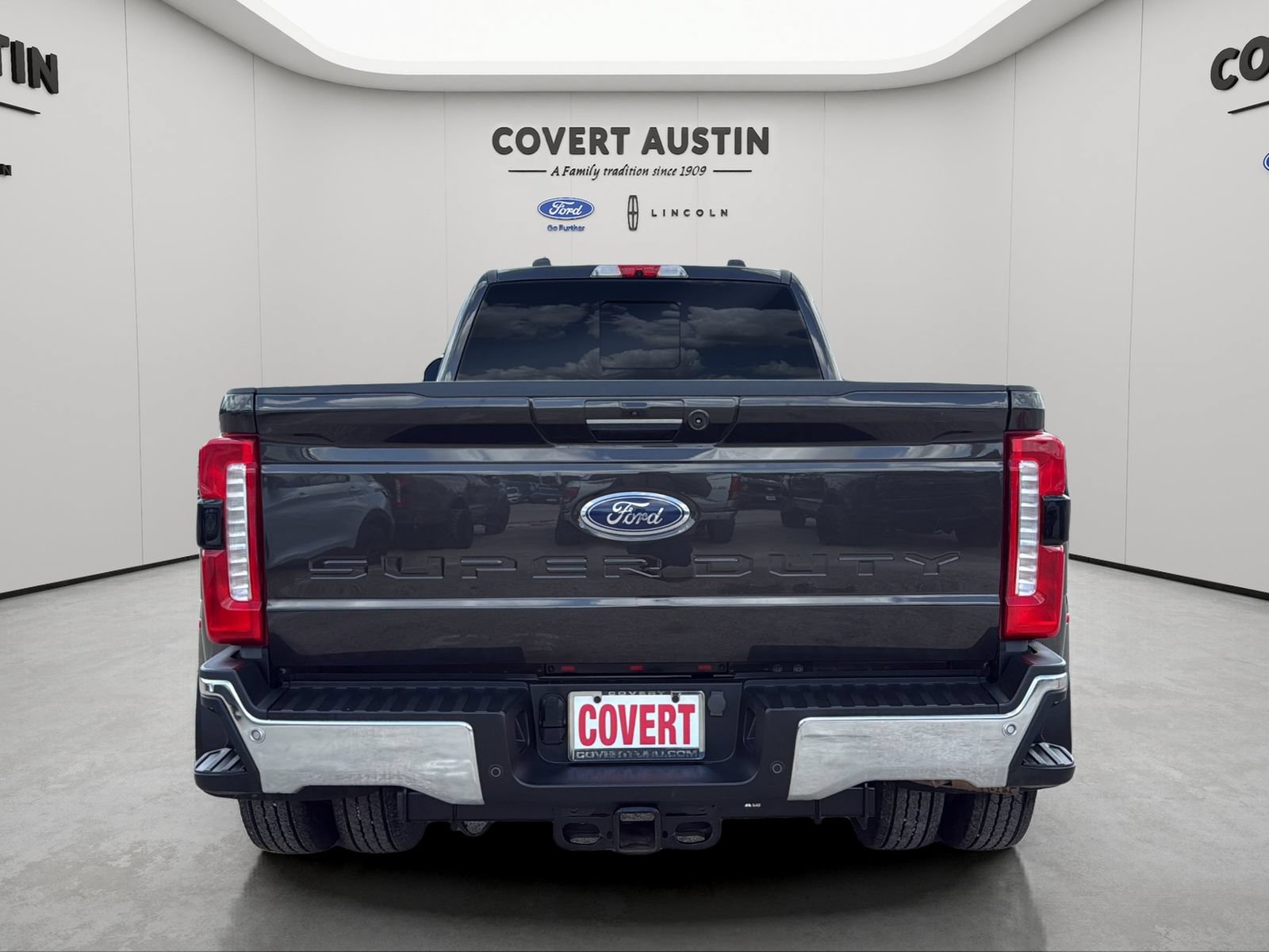 Certified 2024 Ford F450 Lariat w/ Lariat Ultimate Package AWD/4WD image 5