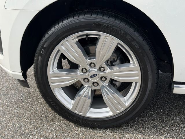 Certified 2023 Ford Expedition Platinum RWD image 5