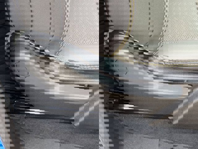 Used 2023 Chevrolet Colorado ZR2 w/ ZR2 Convenience Package III image 40