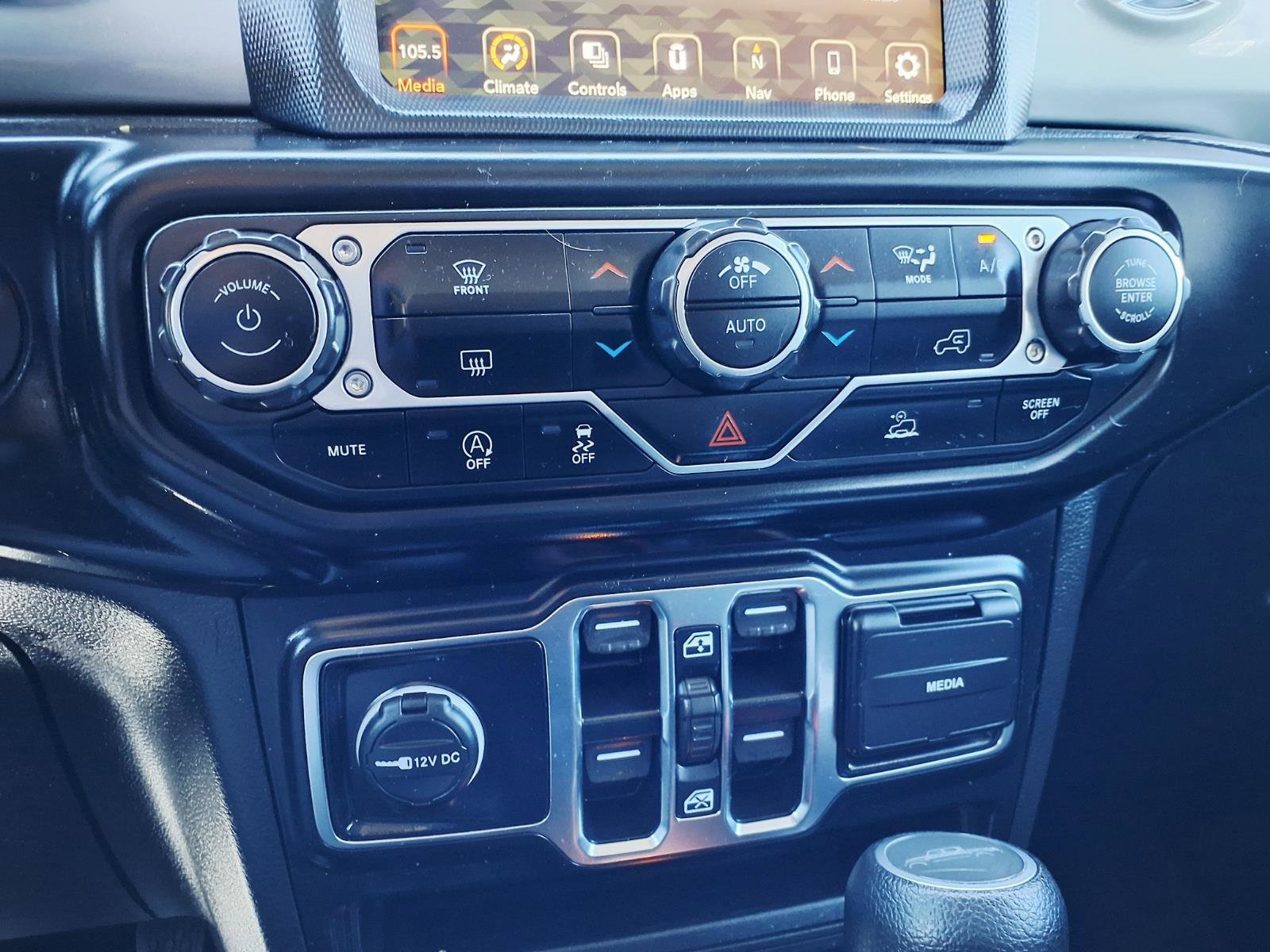 Used 2022 Jeep Gladiator Overland image 24