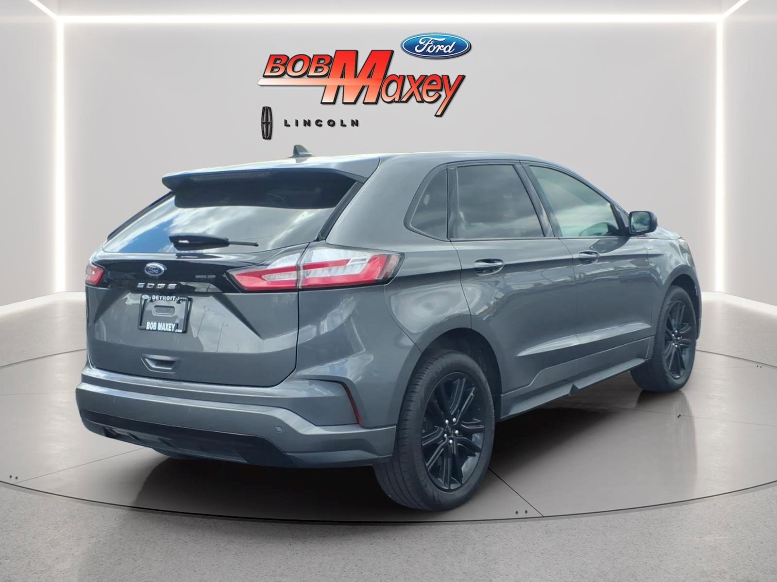 Certified 2023 Ford Edge ST-Line AWD/4WD image 4