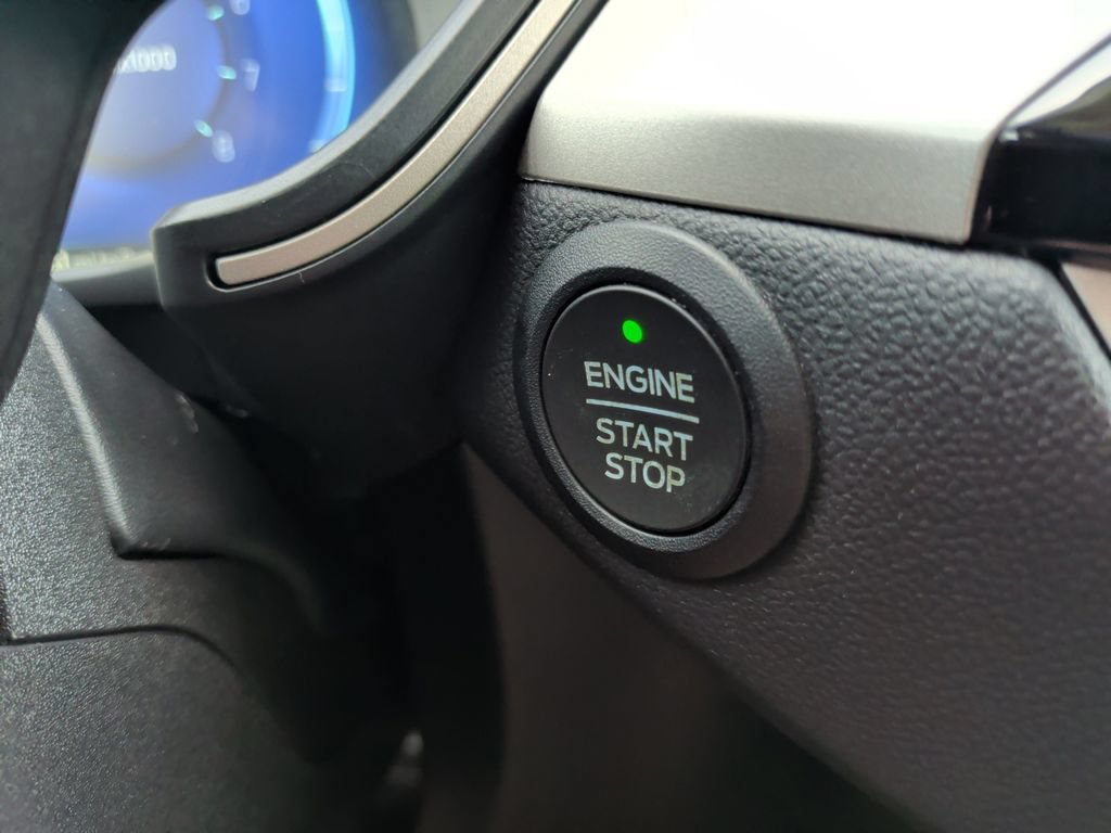 Certified 2022 Ford Escape SEL w/ Technology Package AWD/4WD image 23