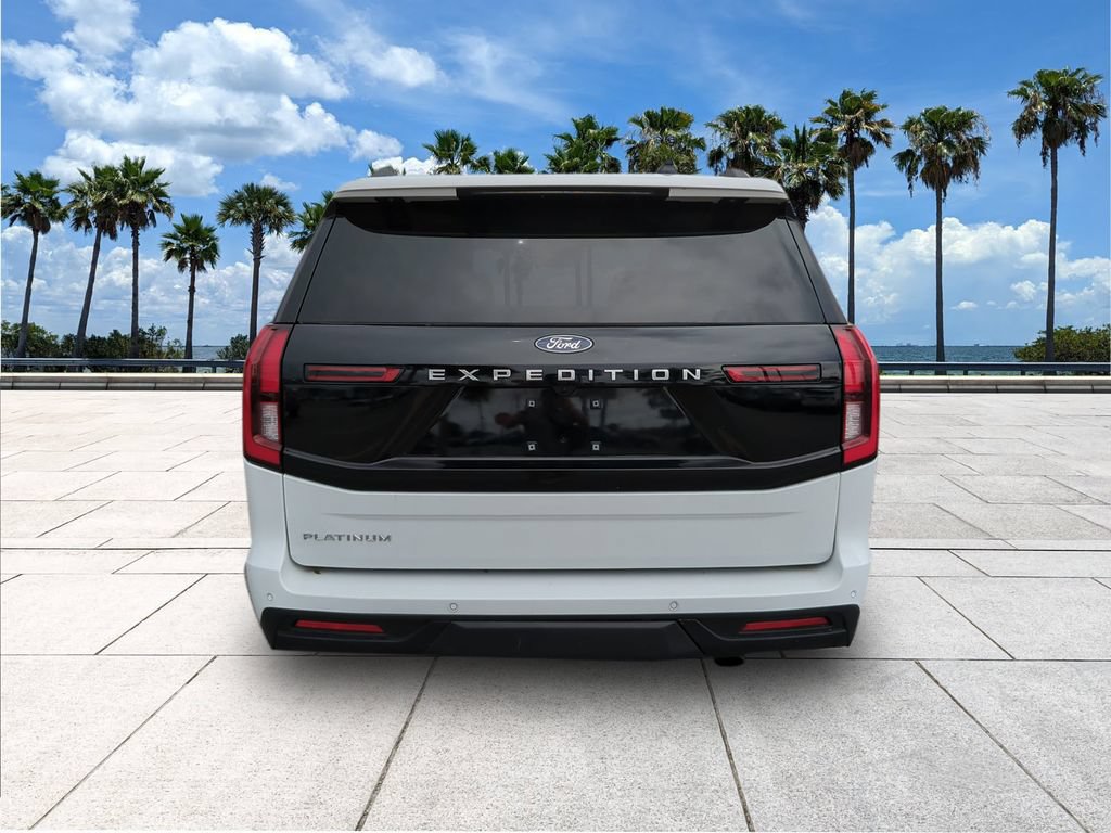 Certified 2025 Ford Expedition Platinum AWD/4WD image 6