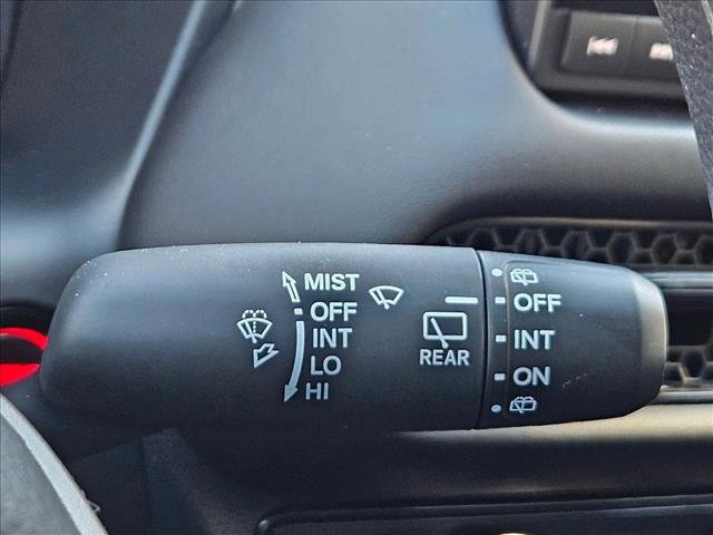 Used 2025 Honda HR-V LX image 18