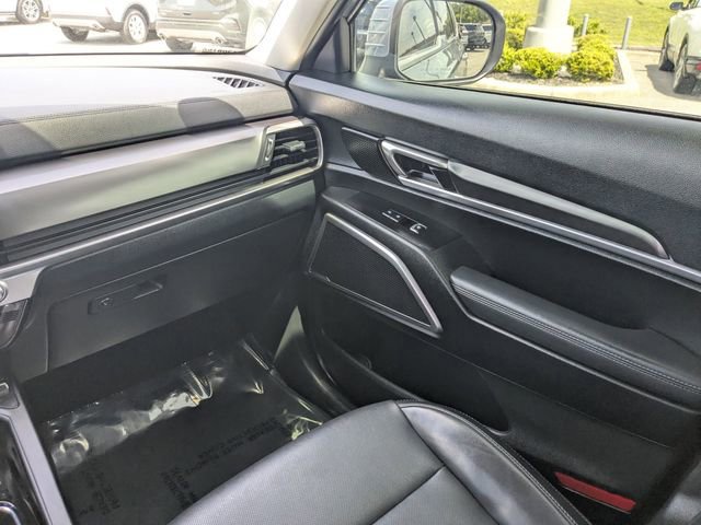 Used 2024 Kia Telluride S w/ S Sunroof Package image 16