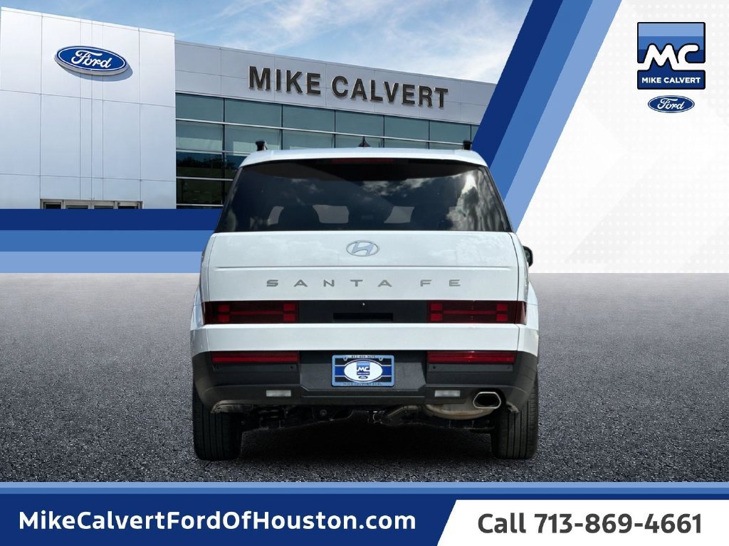 Used 2026 Hyundai Santa Fe SEL FWD image 4