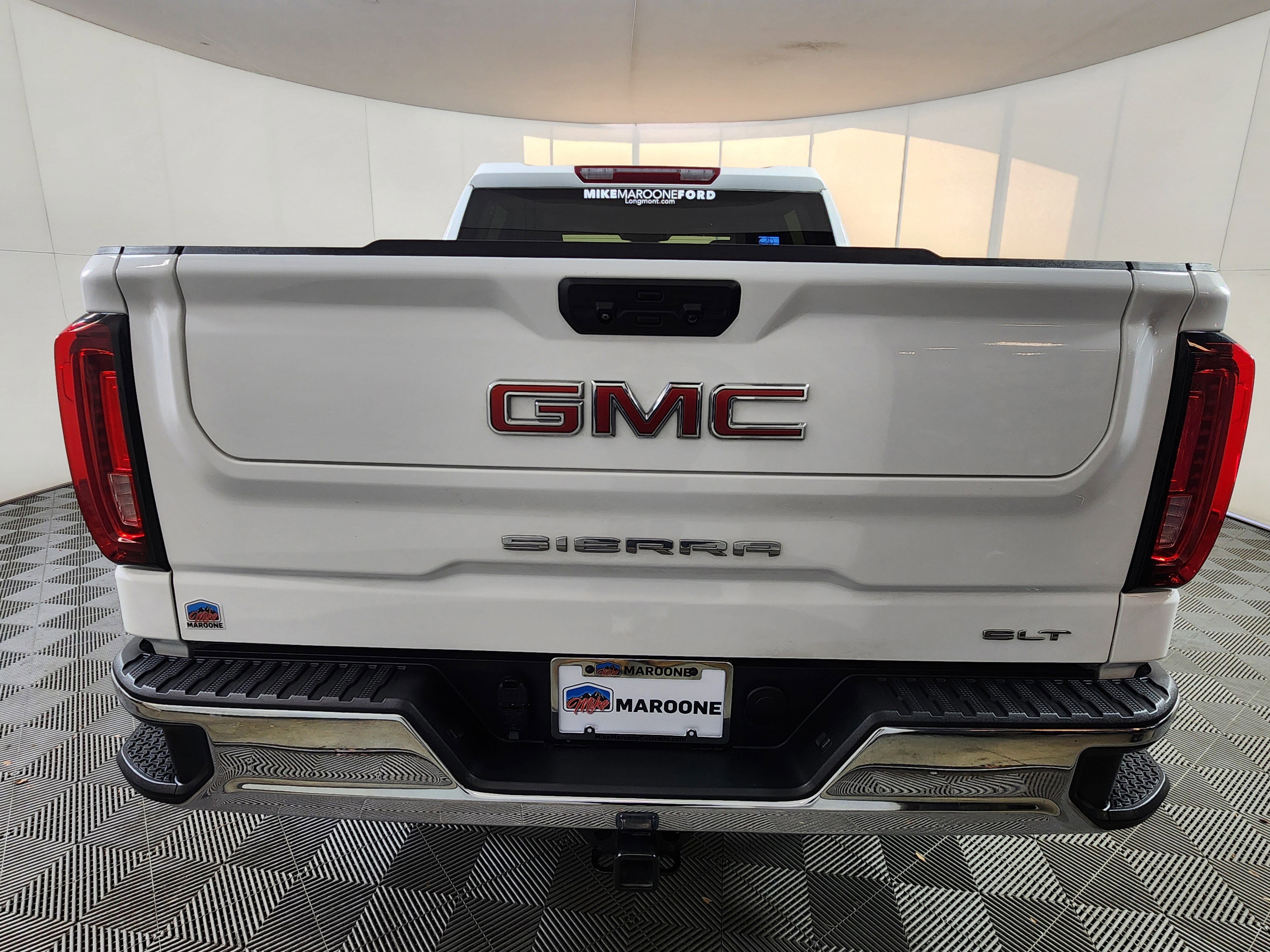 Used 2024 GMC Sierra 1500 SLT image 4