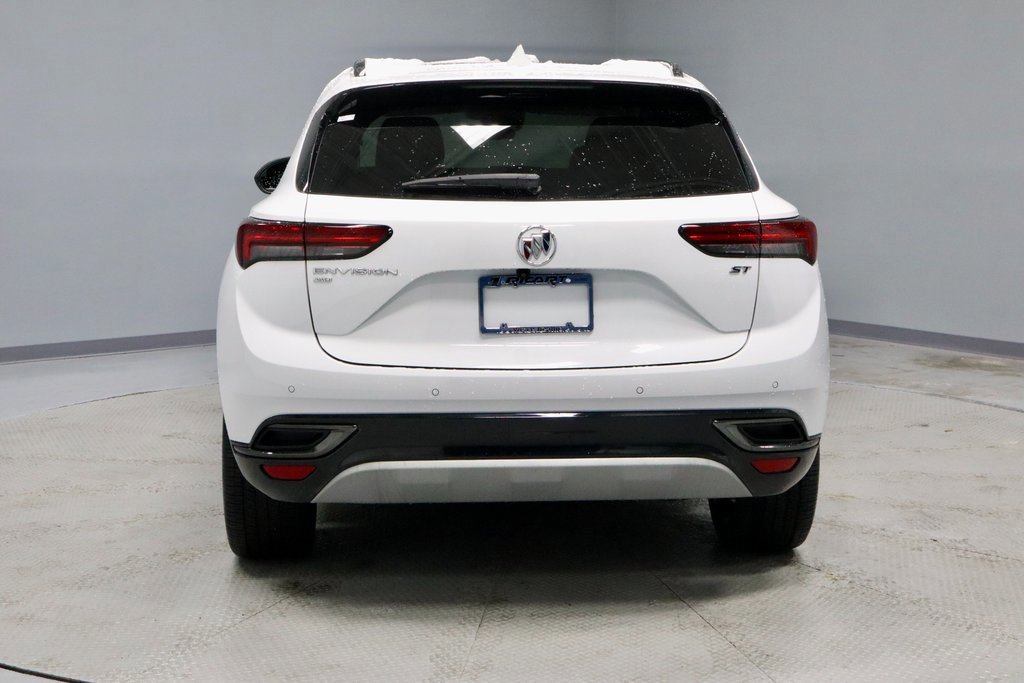 Used 2023 Buick Envision Essence w/ Sport Touring Package image 4