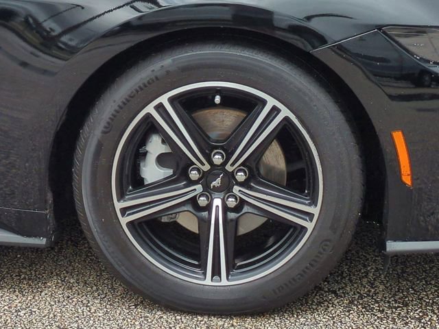 Certified 2025 Ford Mustang Convertible image 11