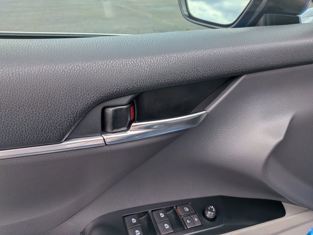 Used 2019 Toyota Camry SE w/ Audio Package FWD image 13