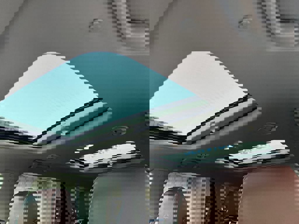 Used 2021 Buick Enclave Avenir w/ Avenir Technology Package image 25