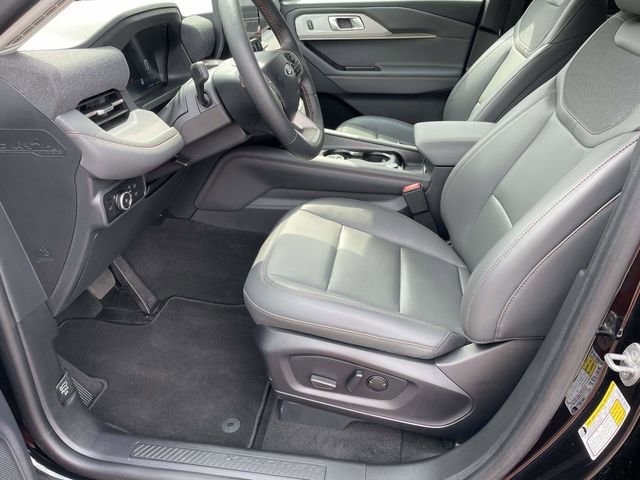Certified 2025 Ford Explorer Active w/ Active Comfort Package image 21