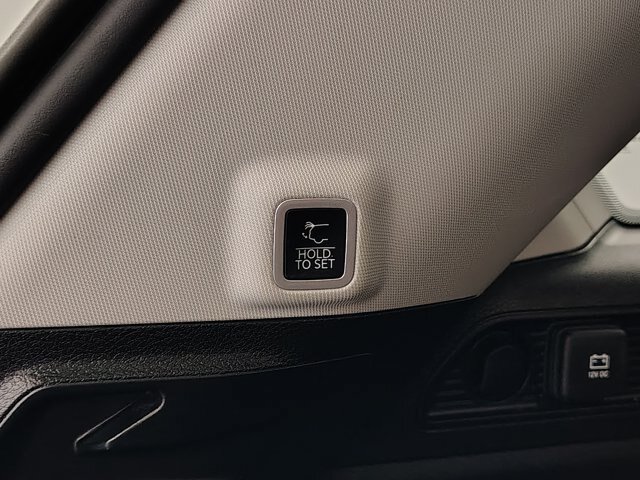 Used 2023 Jeep Grand Cherokee Limited AWD/4WD image 19