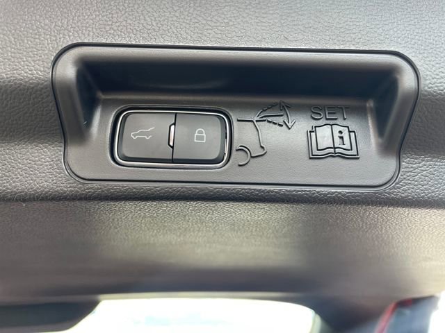 Certified 2023 Ford Explorer XLT w/ Equipment Group 202A image 11