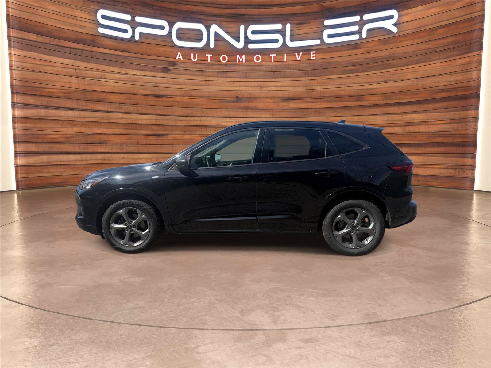 Certified 2023 Ford Escape ST-Line w/ Tech Pack #1 AWD/4WD image 3
