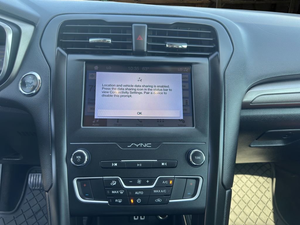 Certified 2019 Ford Fusion SE w/ Equipment Group 151A image 19