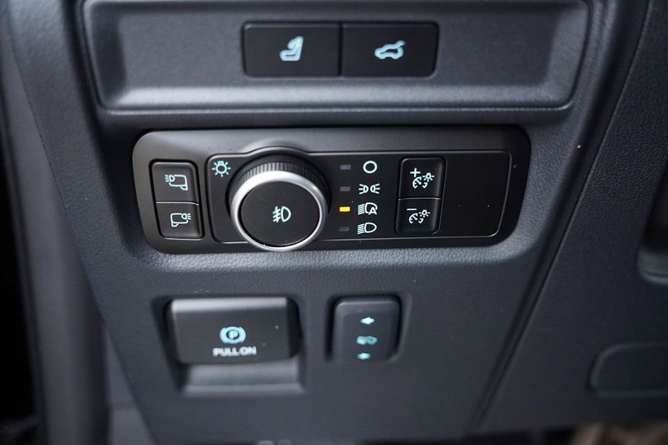 Certified 2024 Ford Expedition Platinum image 30