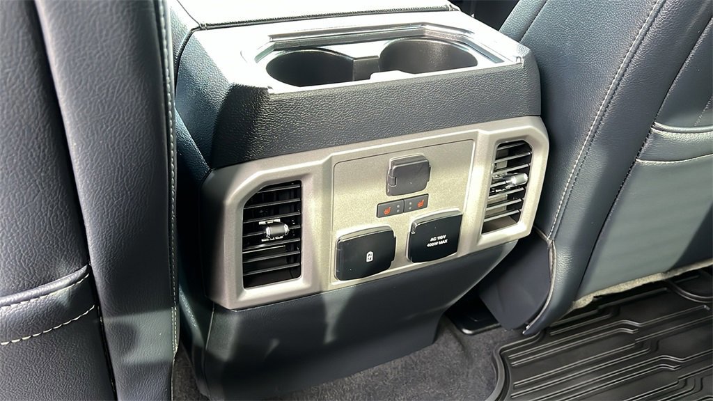 Certified 2022 Ford F450 Lariat w/ Lariat Ultimate Package image 8