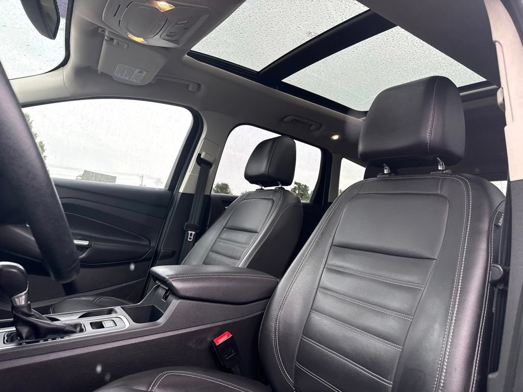 Certified 2017 Ford Escape Titanium AWD/4WD image 16