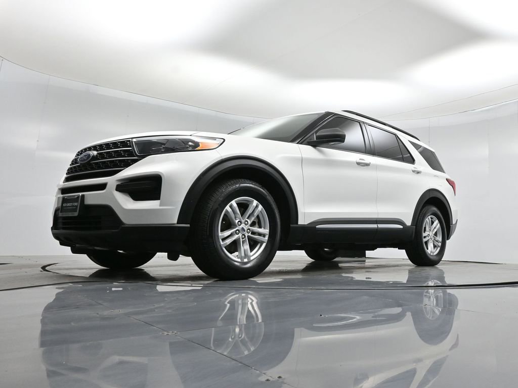 Certified 2023 Ford Explorer XLT image 27