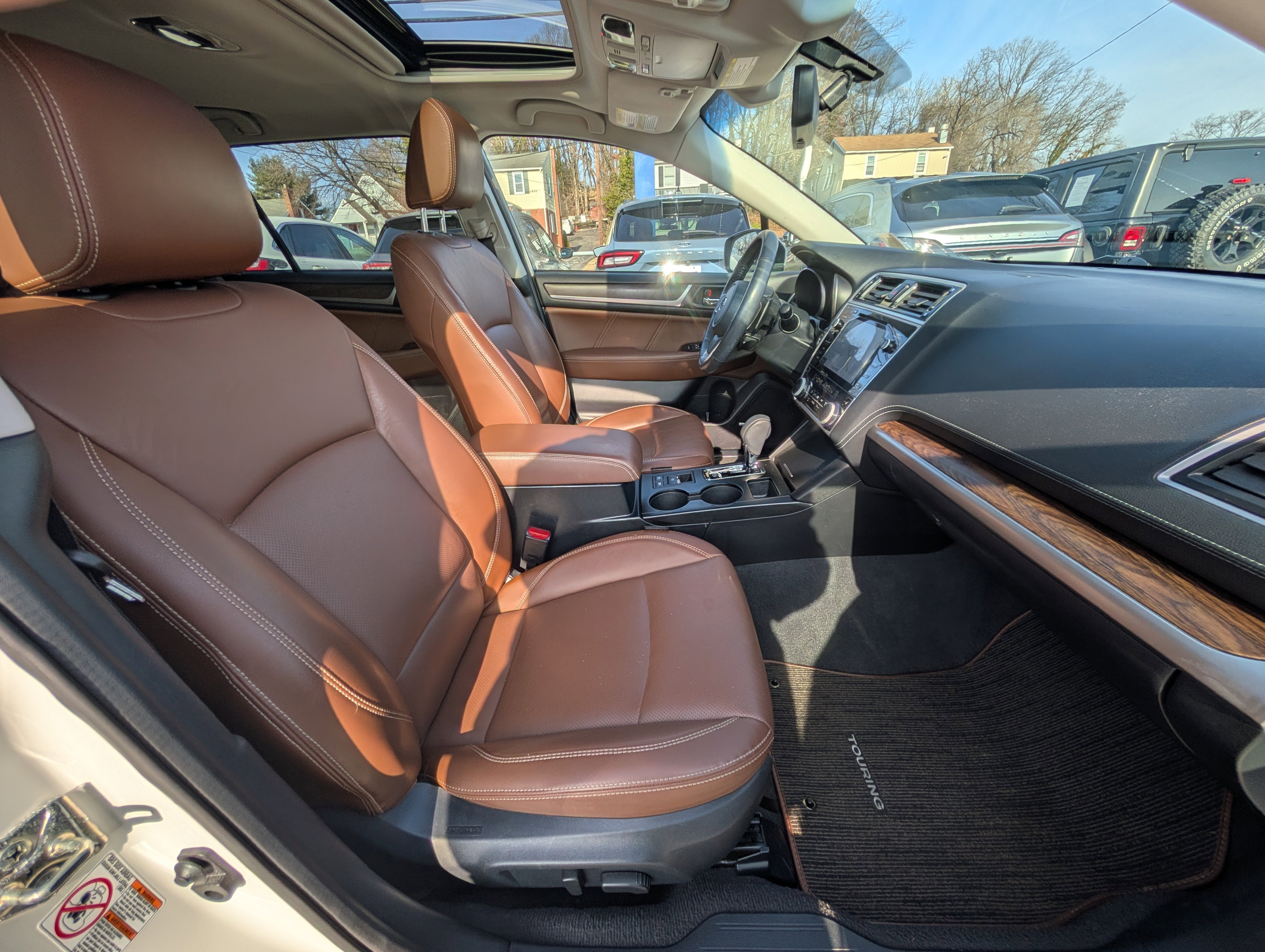 Used 2018 Subaru Outback 2.5i Touring image 12