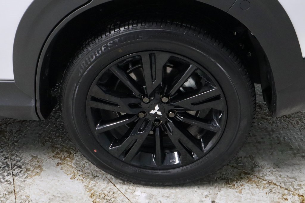 Used 2024 Mitsubishi Eclipse Cross Black Edition image 19