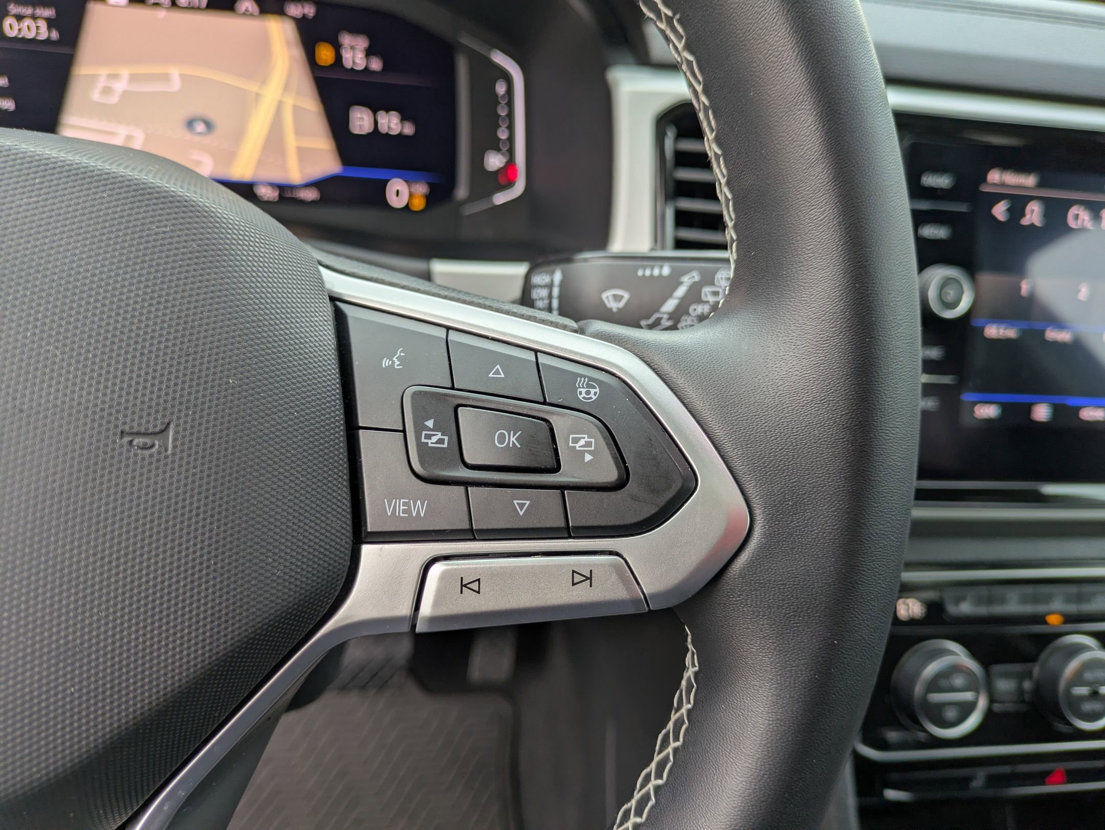 Used 2021 Volkswagen Atlas SEL Premium image 19