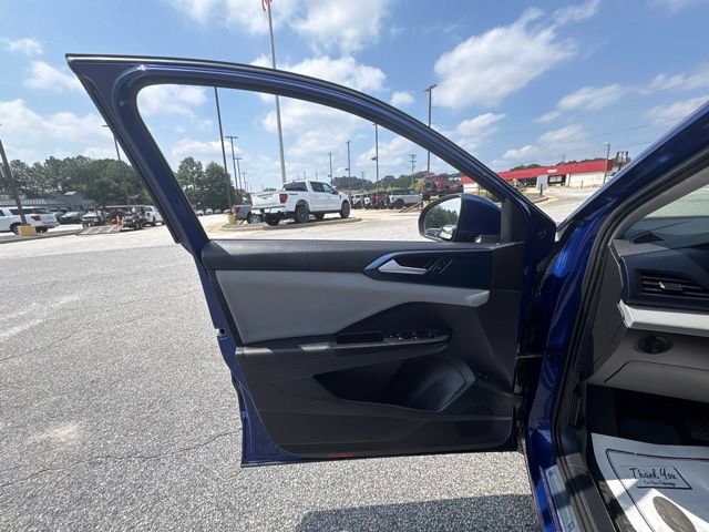 Used 2022 Volkswagen Taos SE FWD image 10